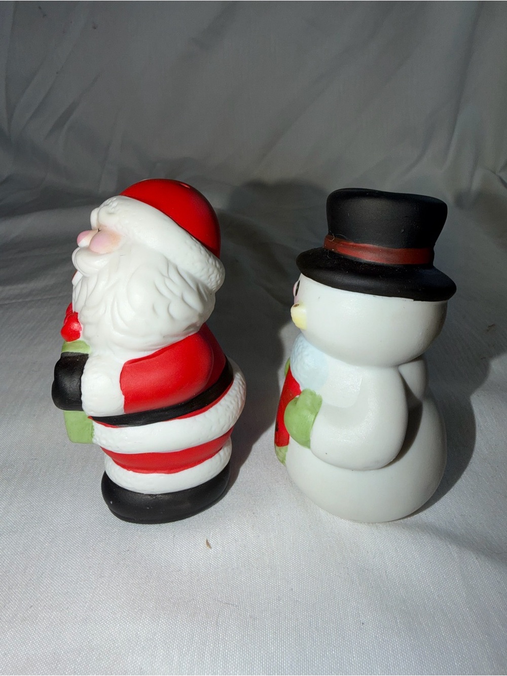 Vintage 1985 Enesco Christmas Santa & Snowman Salt & Pepper Shakers Set - Picture 3 of 8